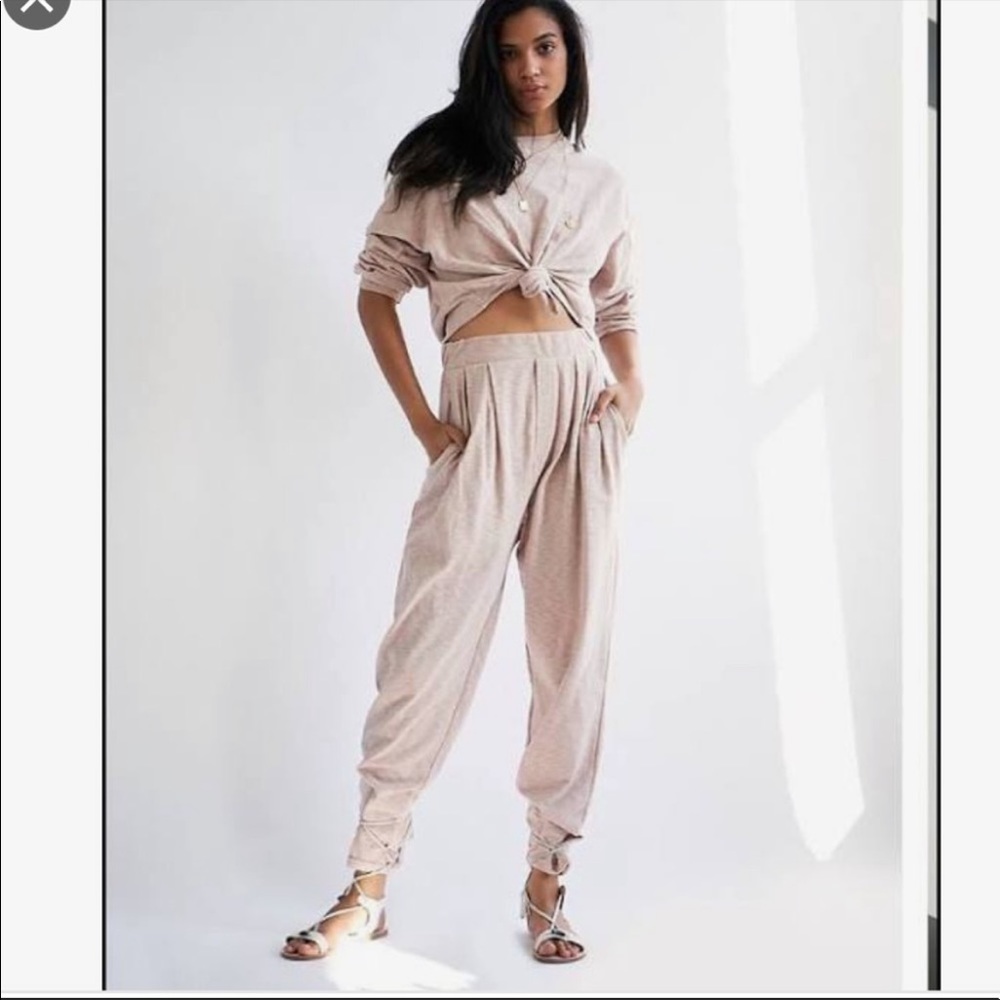 FREE PEOPLE Culver City set